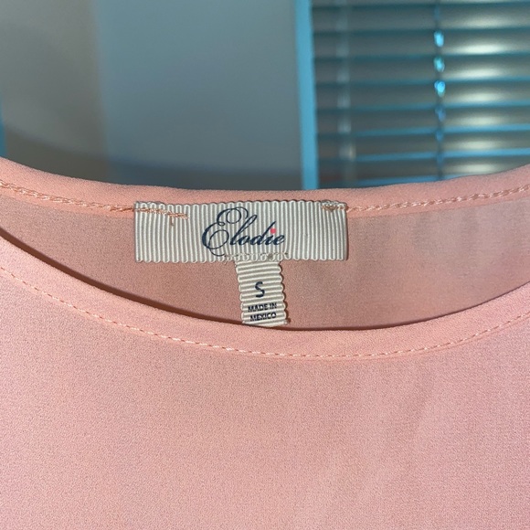 Pink Sleeveless Blouse - Picture 3 of 3